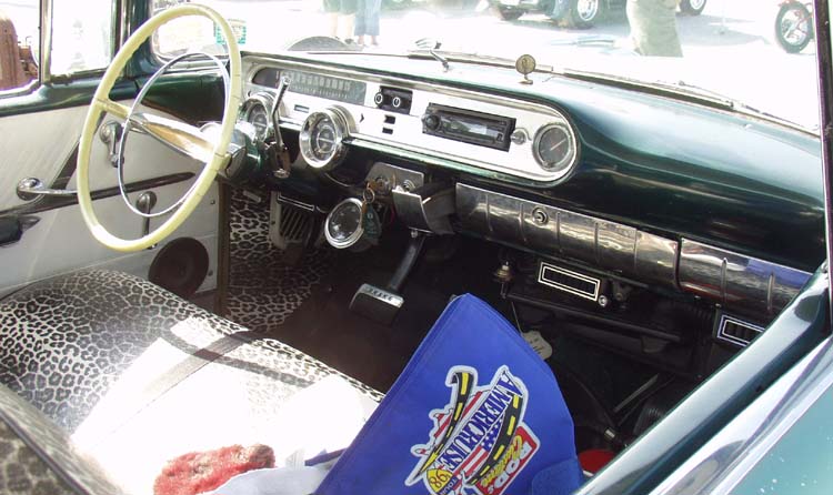 57 Pontiac 2dr Hardtop Custom Dash