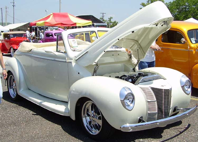 40 Ford Deluxe Convertible