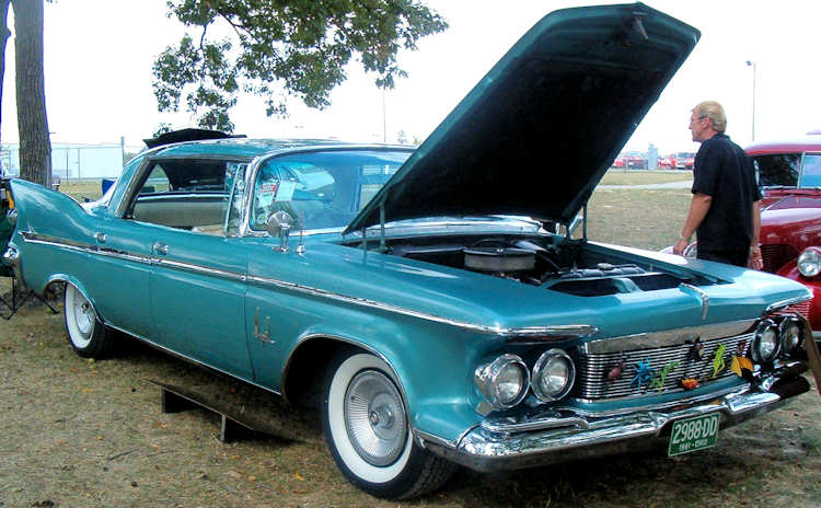 61 Chrysler Imperial 4dr Hardtop